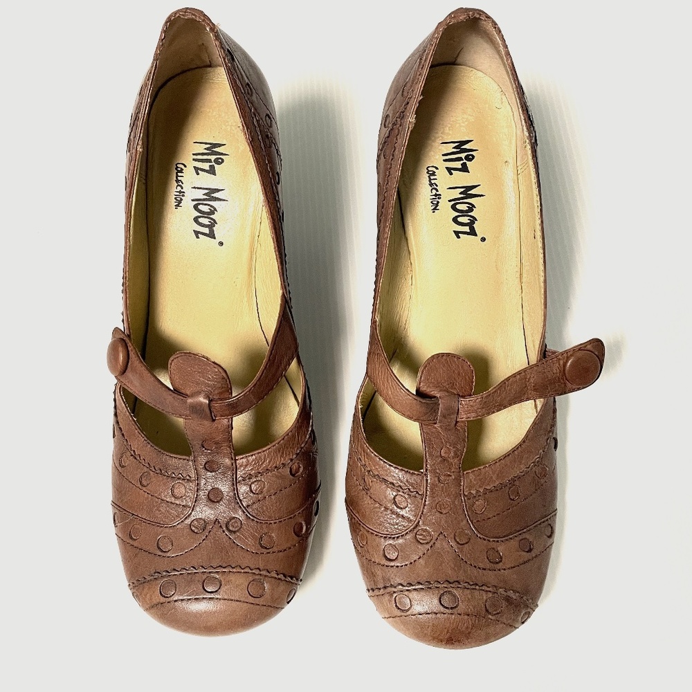 Miz Mooz Retro Pumps